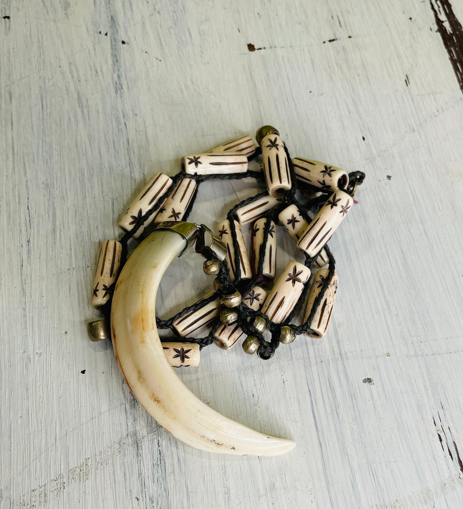 Horn Carved Bone Necklace - Robin Boutique-Boutique 