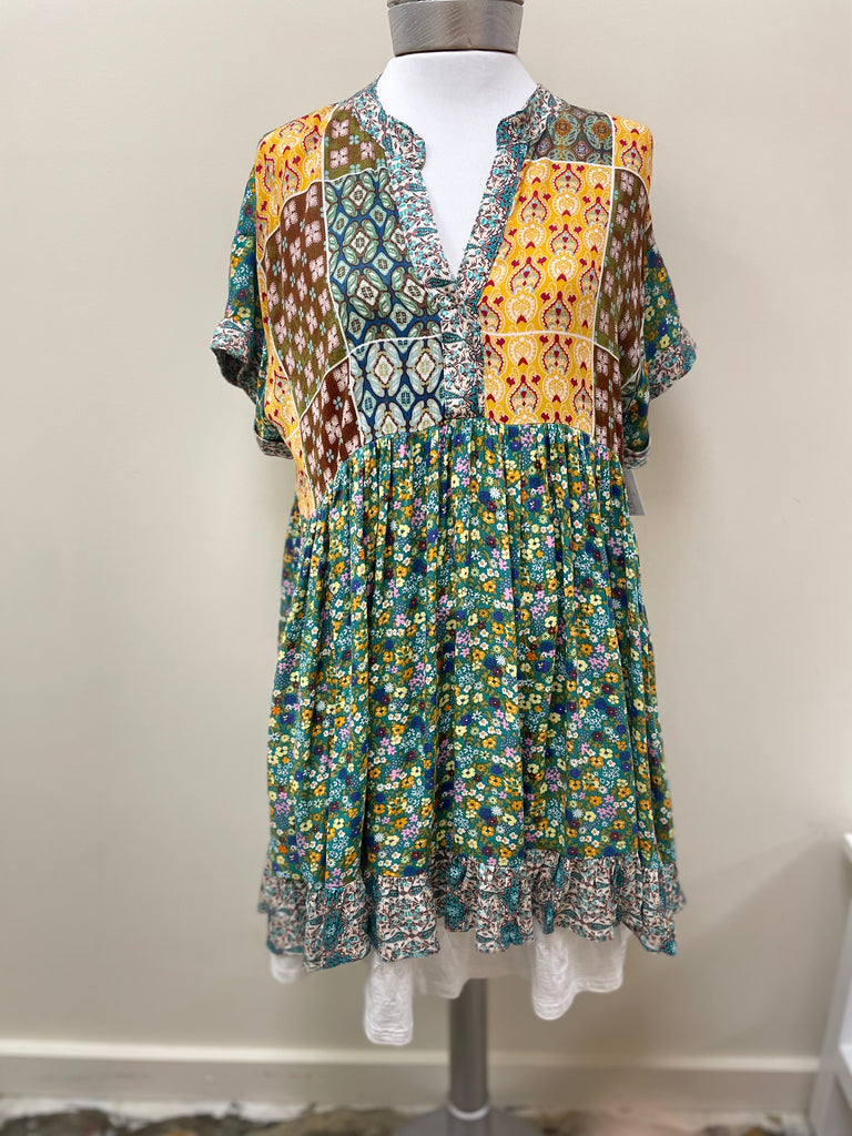 Easel Short Sleeve Flowy Multi Print Tunic Top ED18569 - Robin Boutique-Boutique 