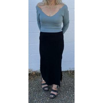 Wide front and back v-neck cropped sleeve knit top - Robin Boutique-Boutique    &.  Reloved Fabrics