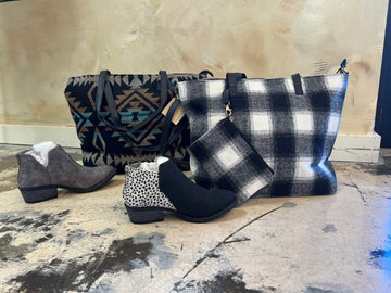 Tote Handbag with Smaller Detachable Wristlet Purse - Robin Boutique-Boutique 
